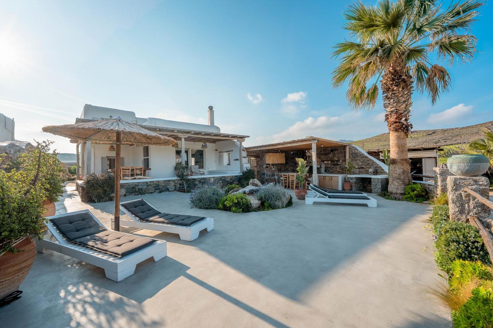 Blue Cove Maisonette At Ftelia Beach, Seaview Holiday home Mykonos Town