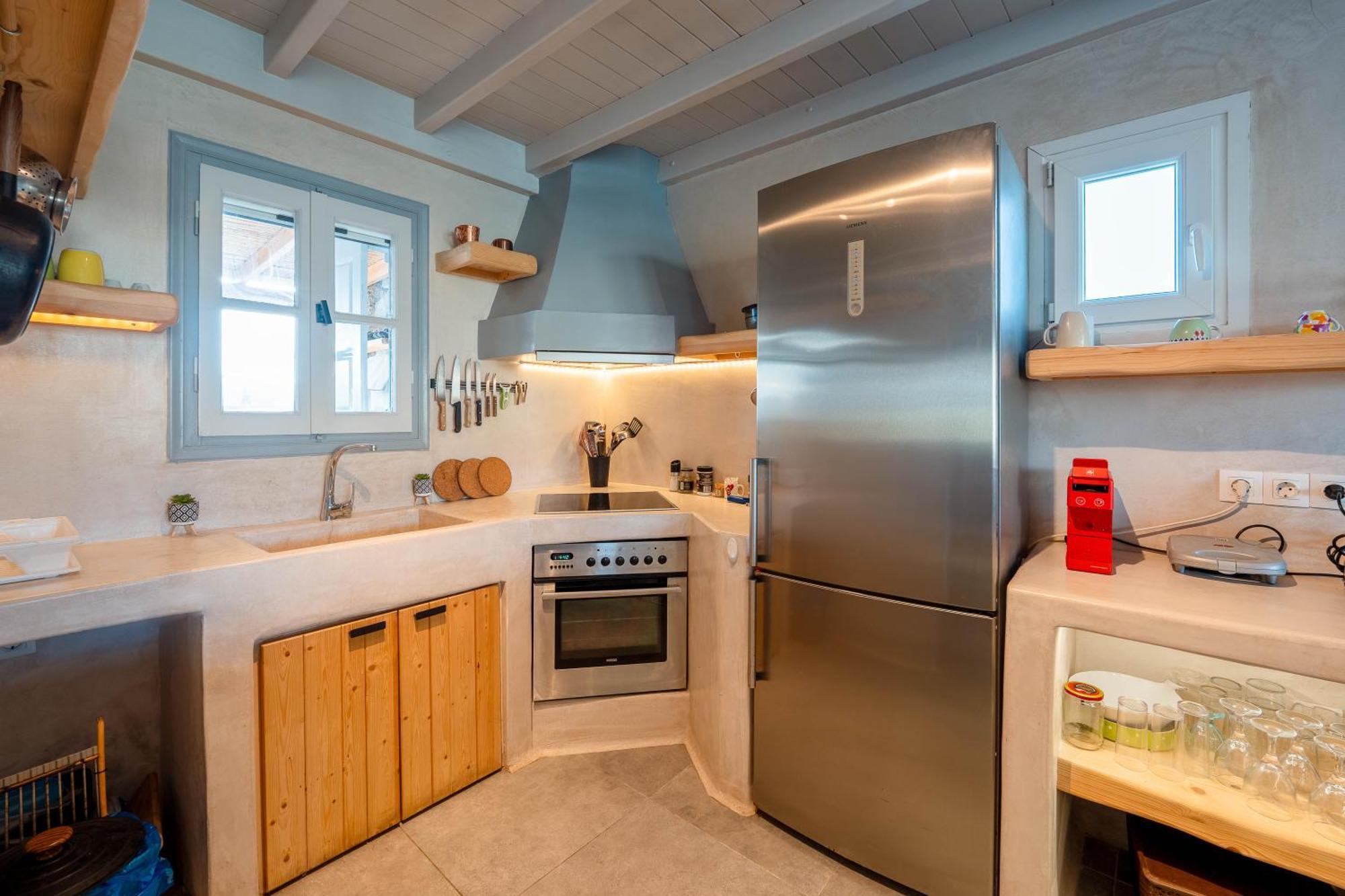 Blue Cove Maisonette At Ftelia Beach, Seaview Holiday home *