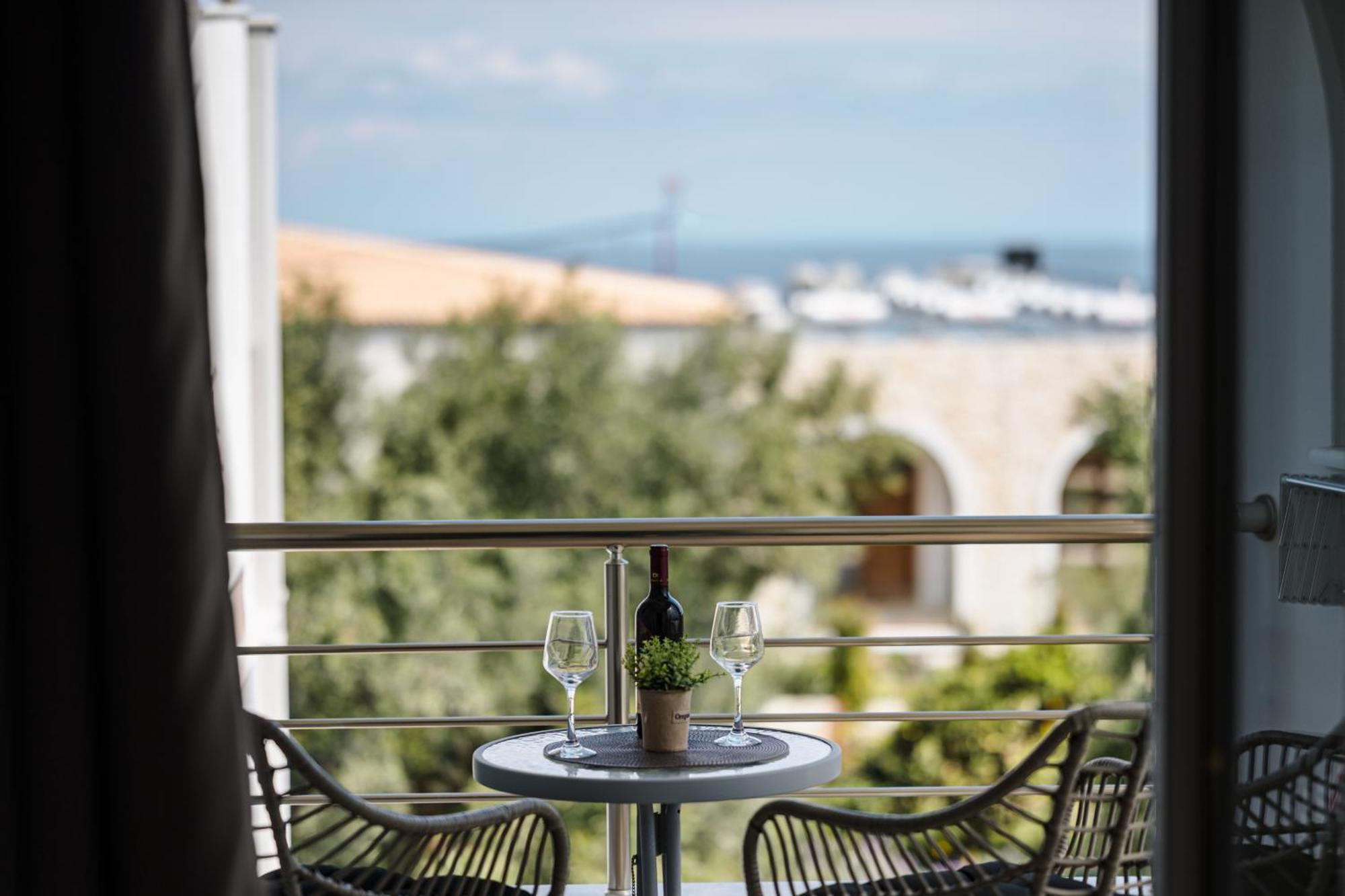 Premiere Lumiere * Akrotiri (Zakynthos)