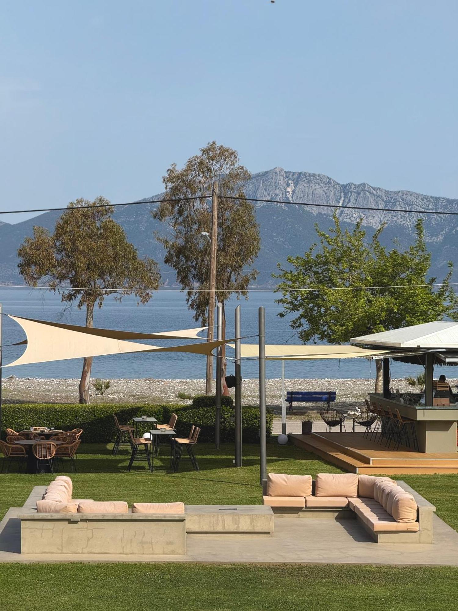 Aparthotel Apolonio Evia
