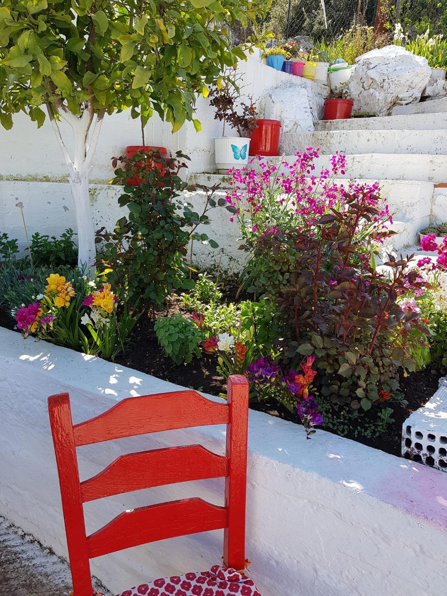 Apartment 4 Seasons Suites Paradise Near Athens Airport