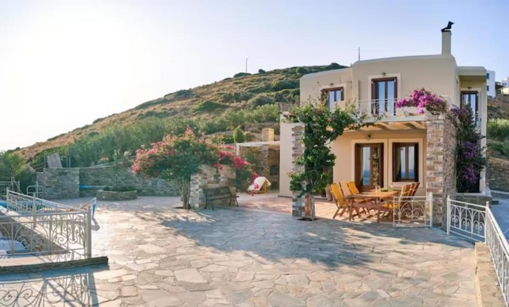 Andros Private Villa Overlooking The Blue Aegean Sea *