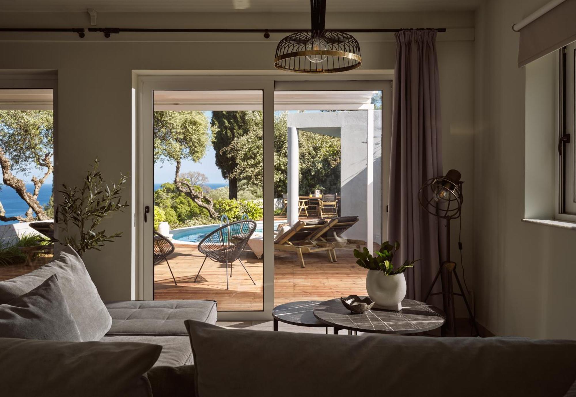 Villa Chris & Jo Villas, Enchanting Escapes, With Heated Pools & Seaviews By Thinkvilla