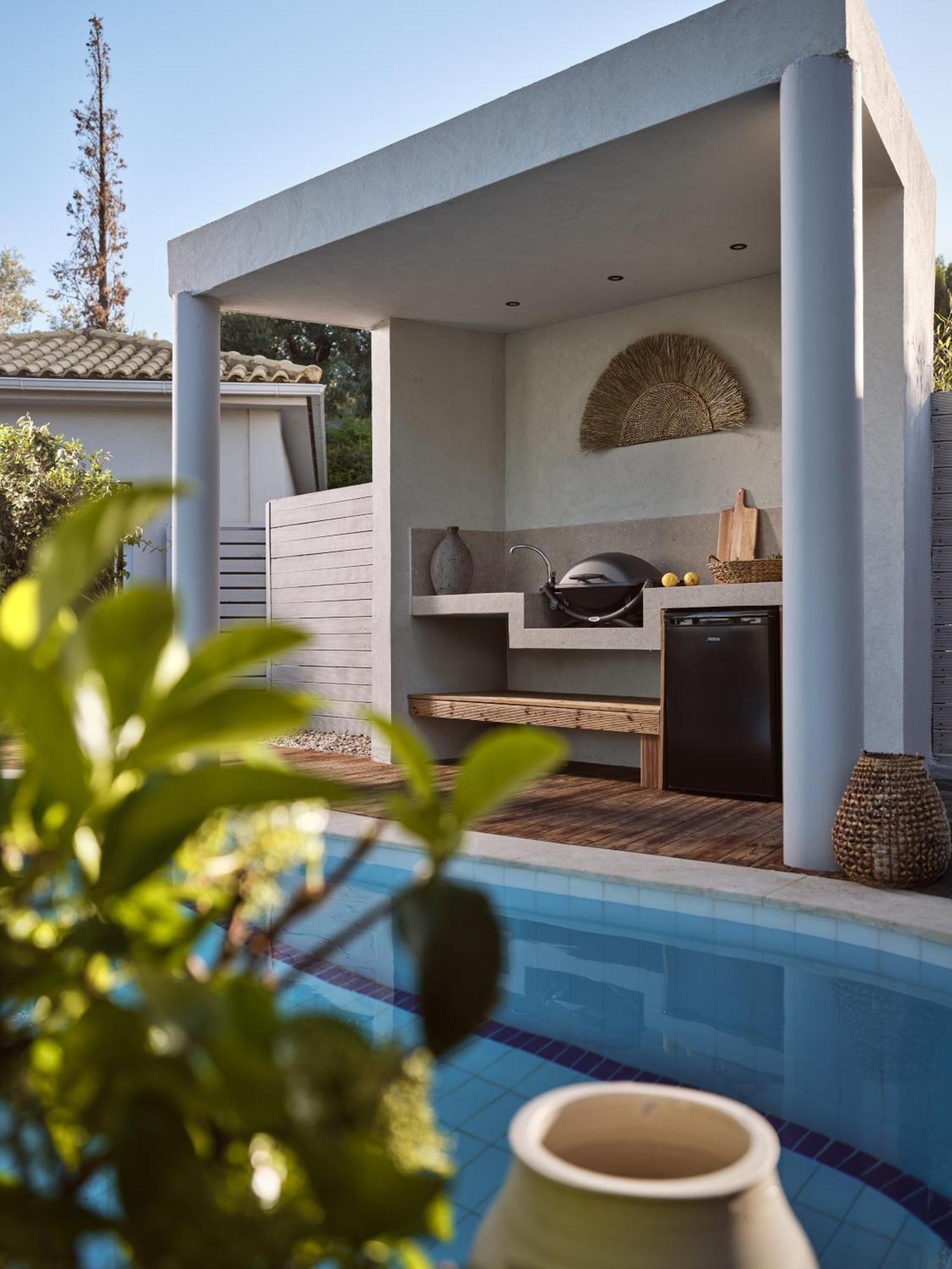 Villa Chris & Jo Villas, Enchanting Escapes, With Heated Pools & Seaviews By Thinkvilla Zakynthos Town