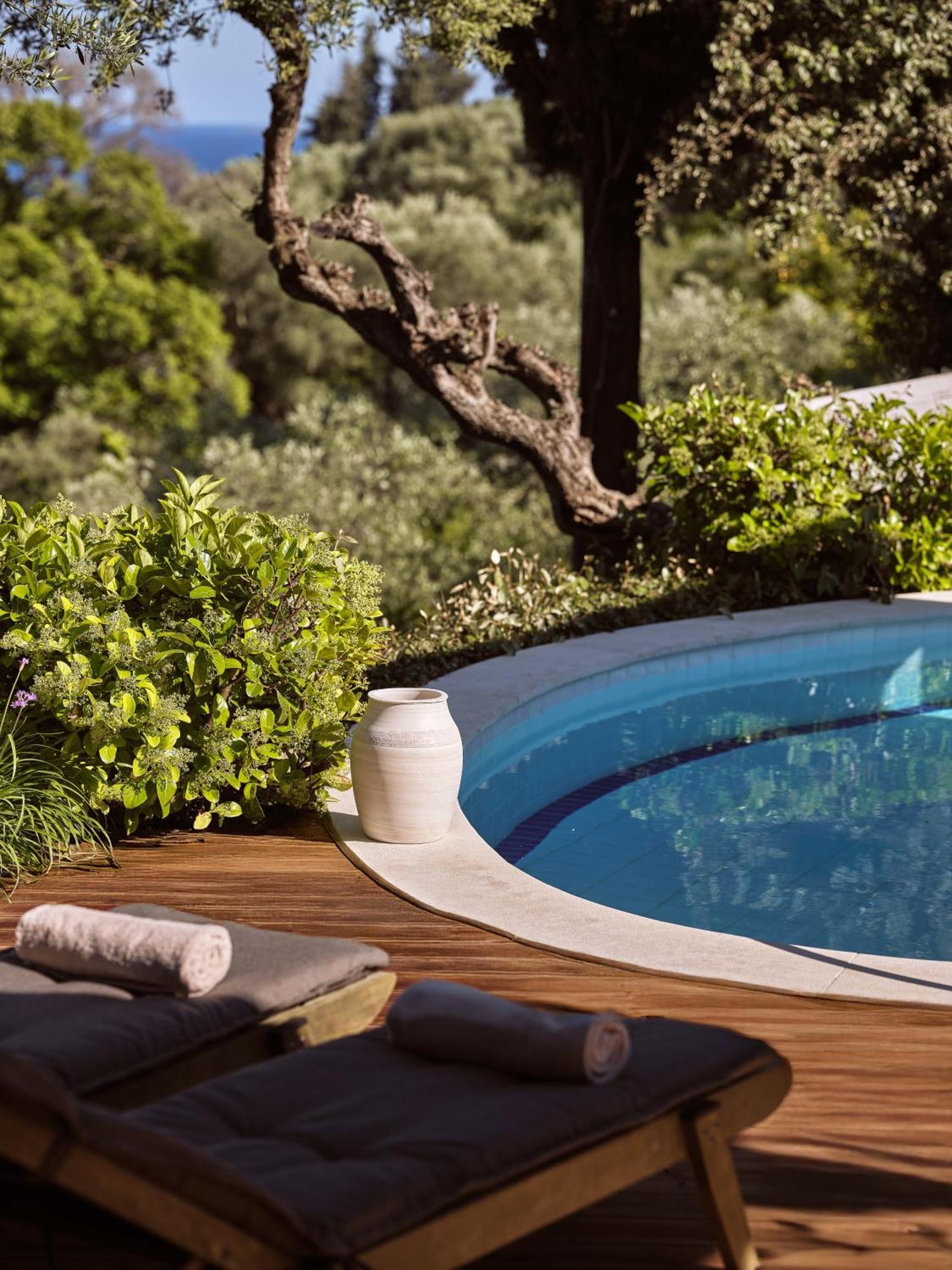 Chris & Jo Villas, Enchanting Escapes, With Heated Pools & Seaviews By Thinkvilla Zakynthos Town