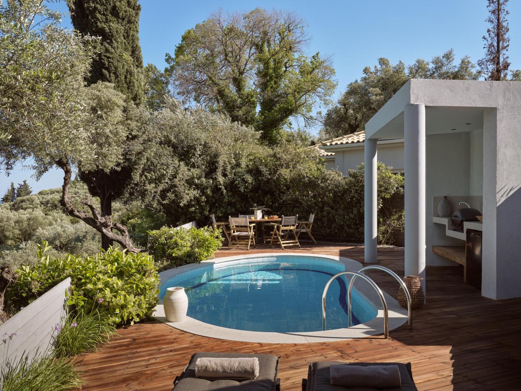 Chris & Jo Villas, Enchanting Escapes, With Heated Pools & Seaviews By Thinkvilla *