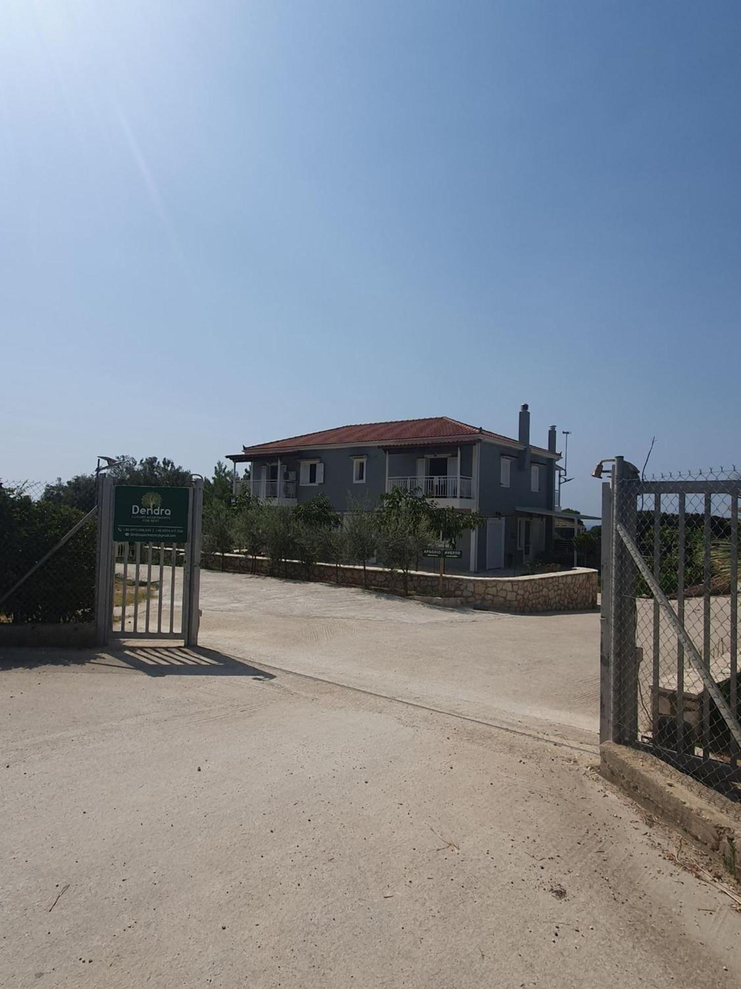 Apartment Dendra At Skala