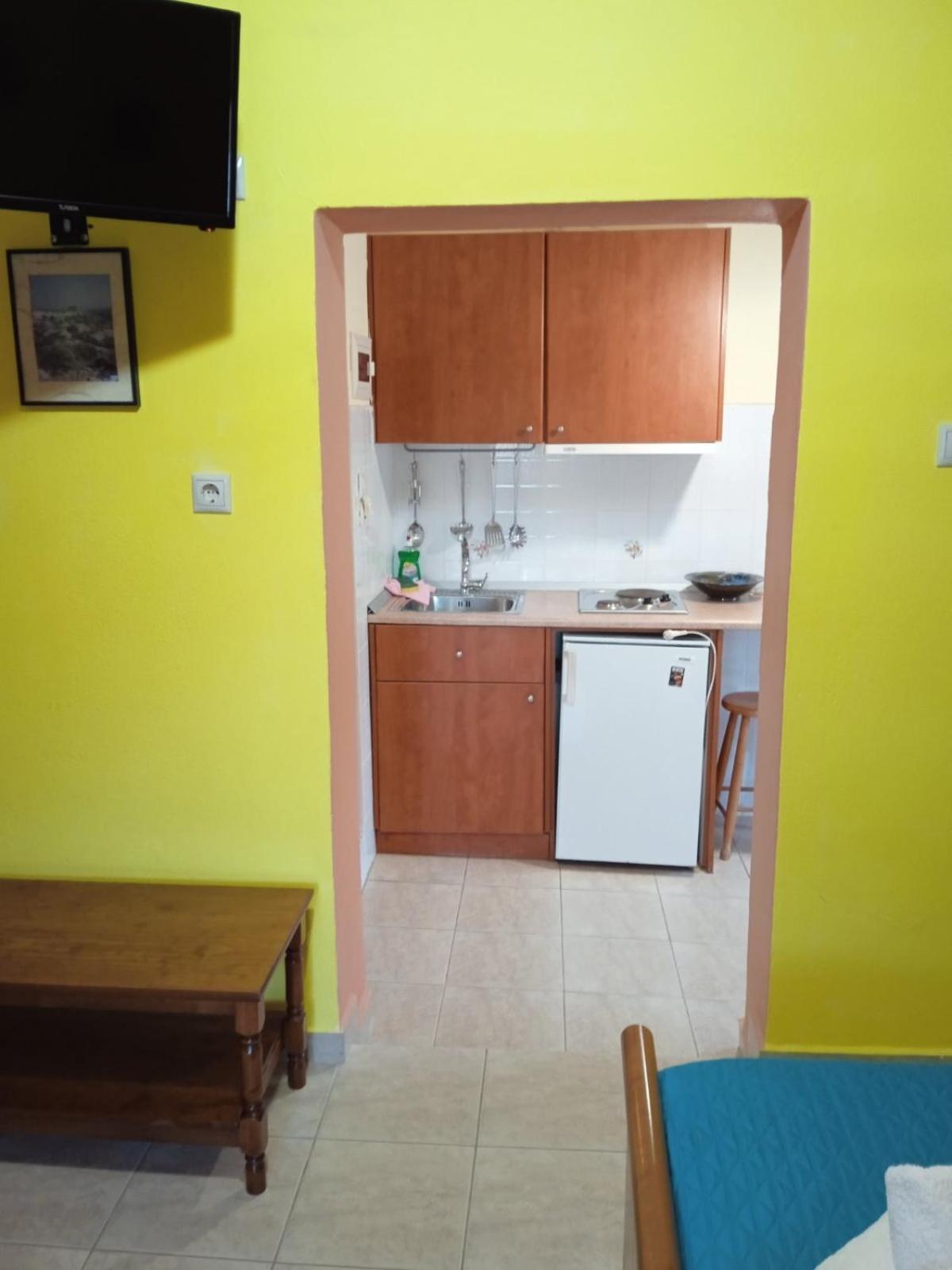 Kouvaras Apartment Kythira Town