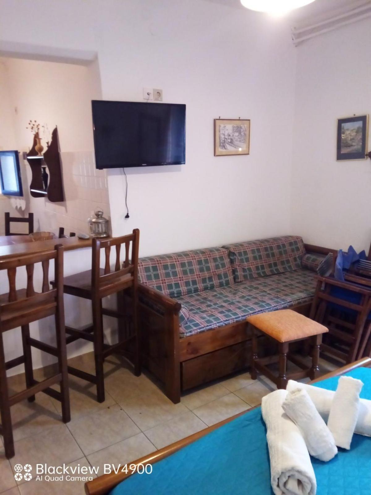 Kouvaras Apartment Kythira Town