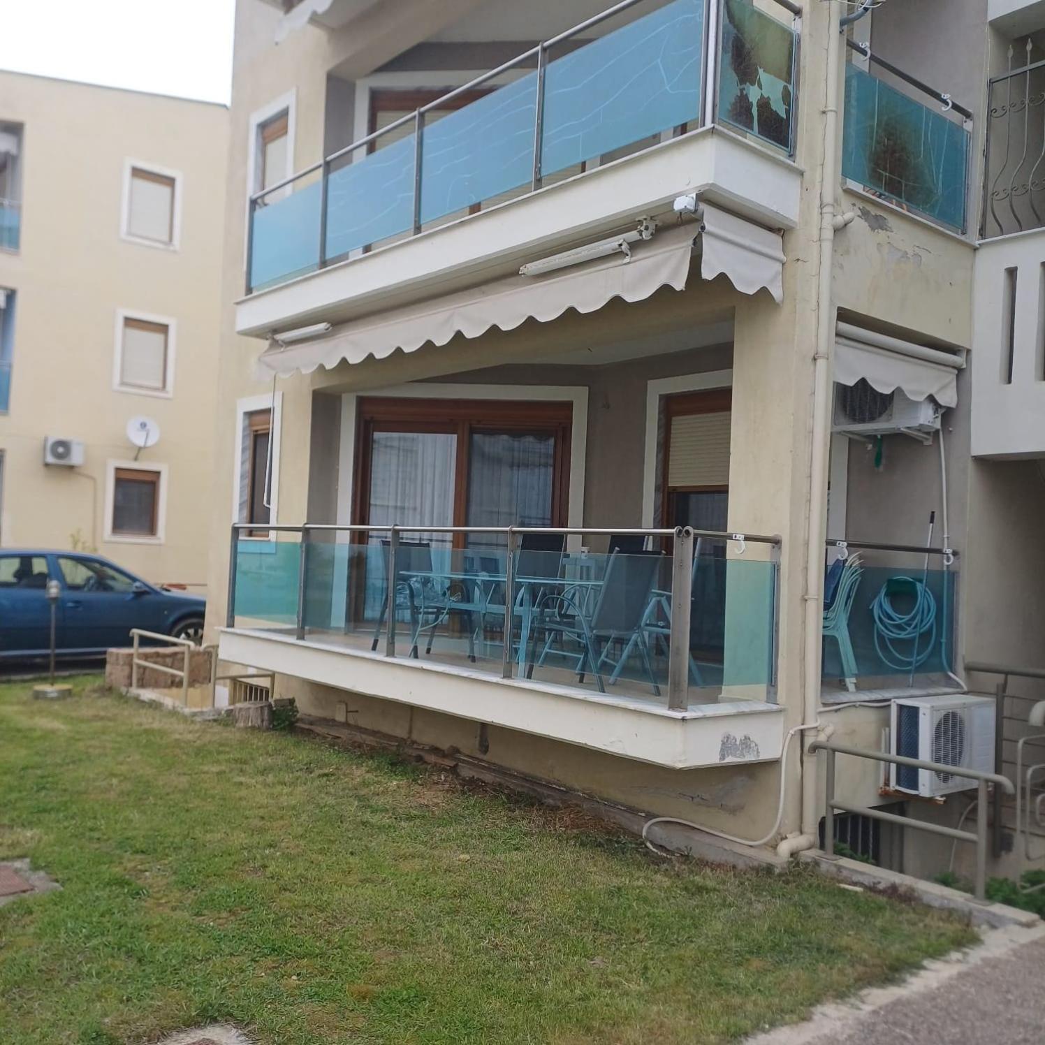 Paralia Ofriniou Sea View Apartment
