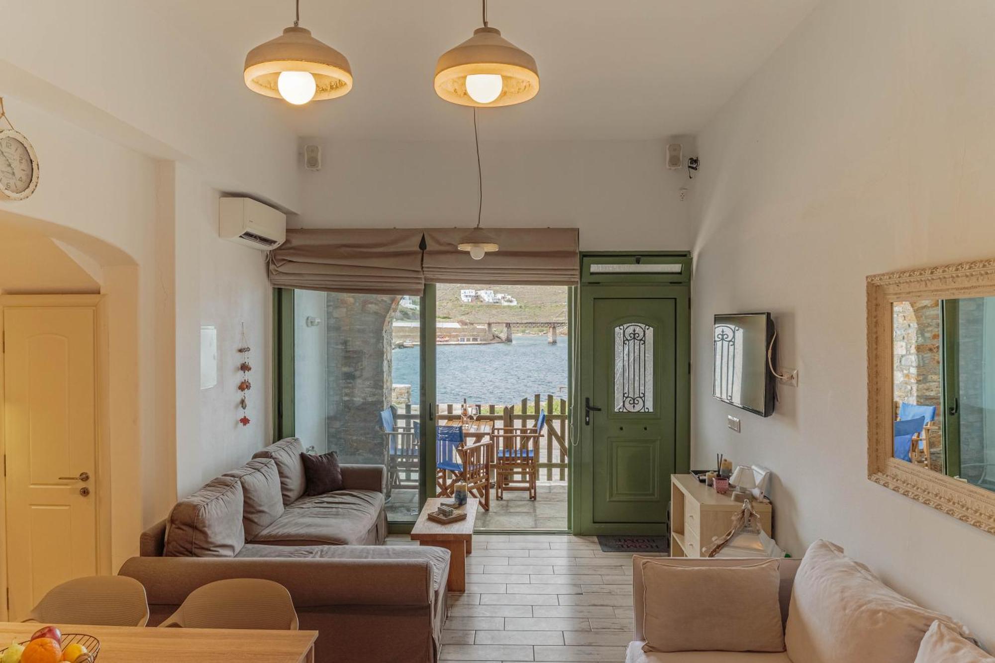 Sea Garden - Loutra Kythnos