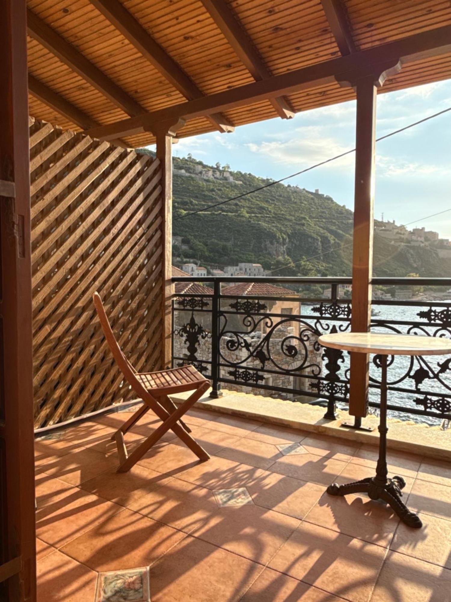 Guest house Limeni Studios *