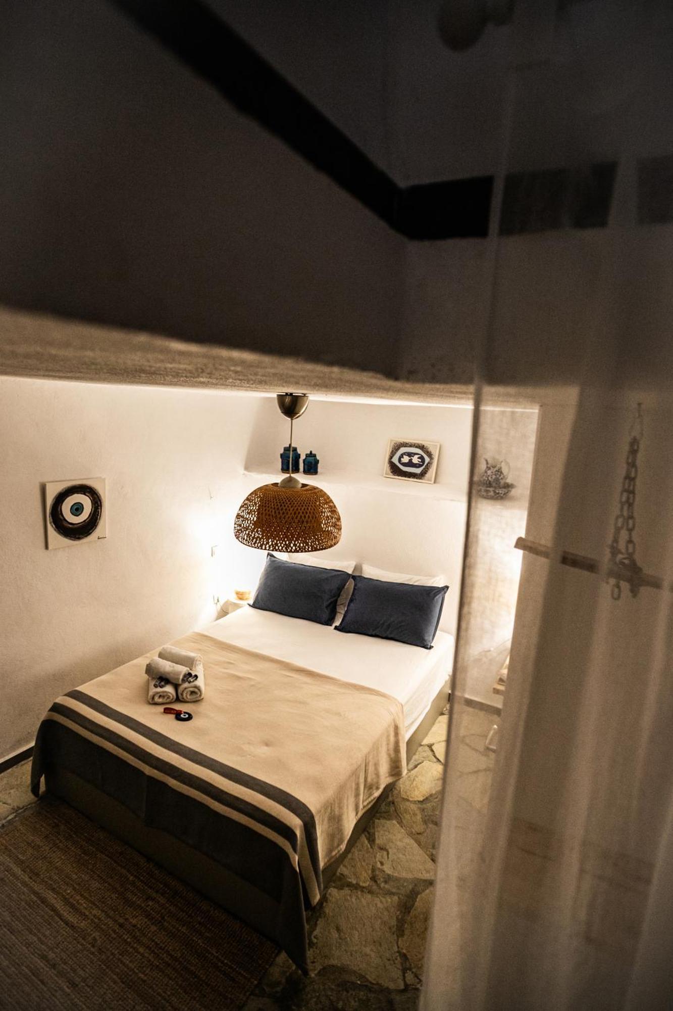 Rock Solid Stone House - Chora Holiday home *