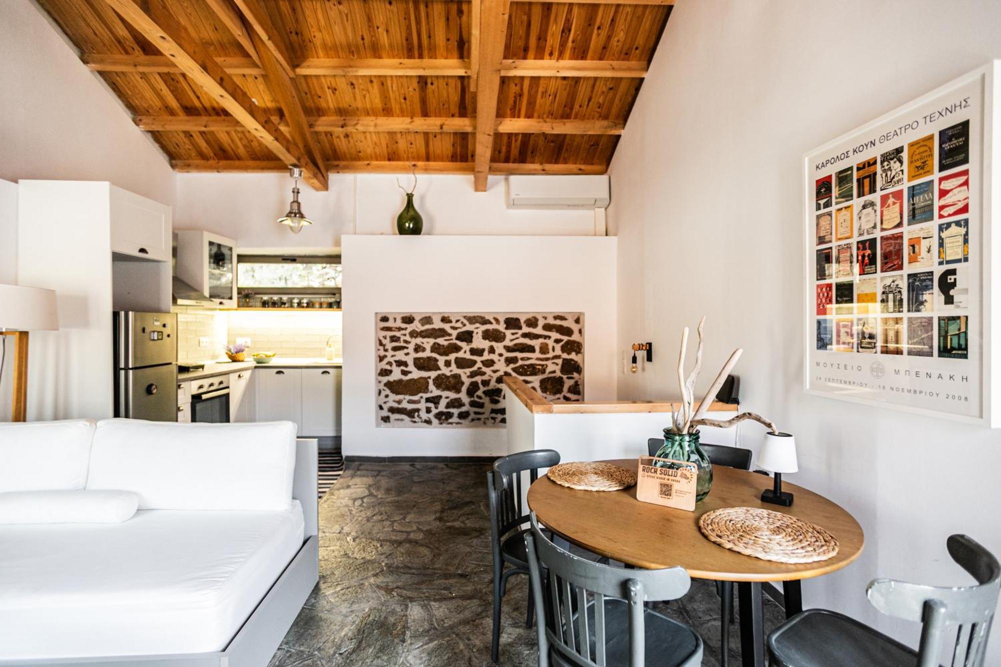 Rock Solid Stone House - Chora Holiday home