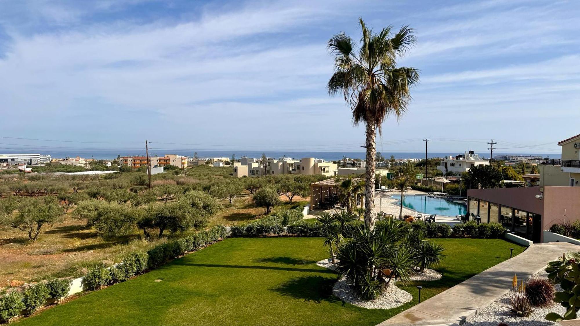 Aparthotel La Reve Luxury Hersonissos (Crete)