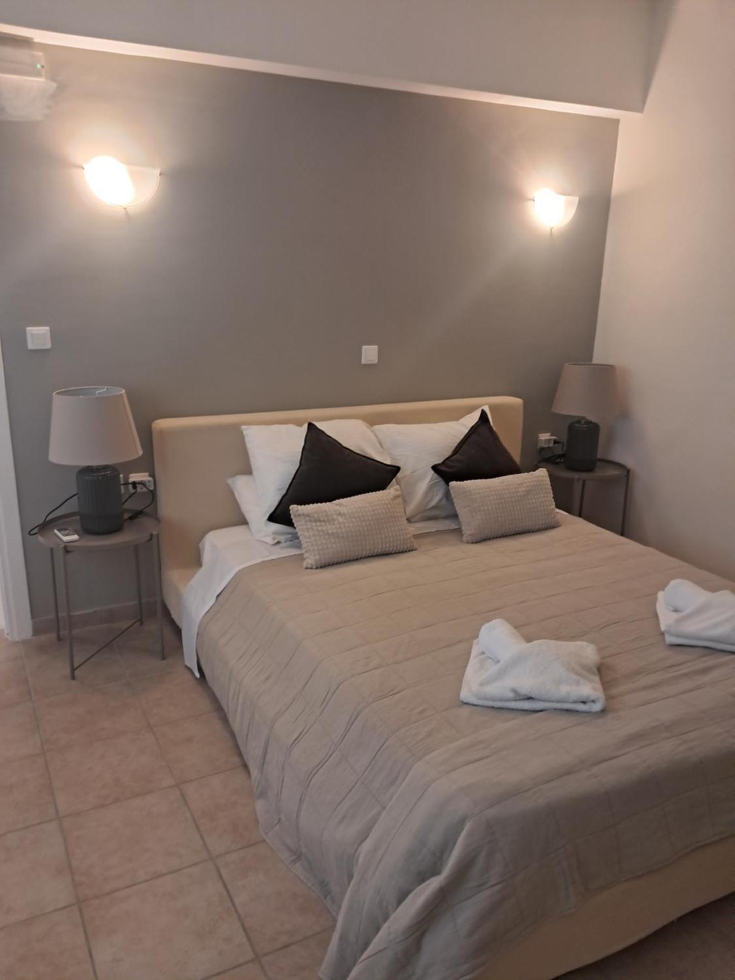 Mare Di Levante With Private Pool Villa