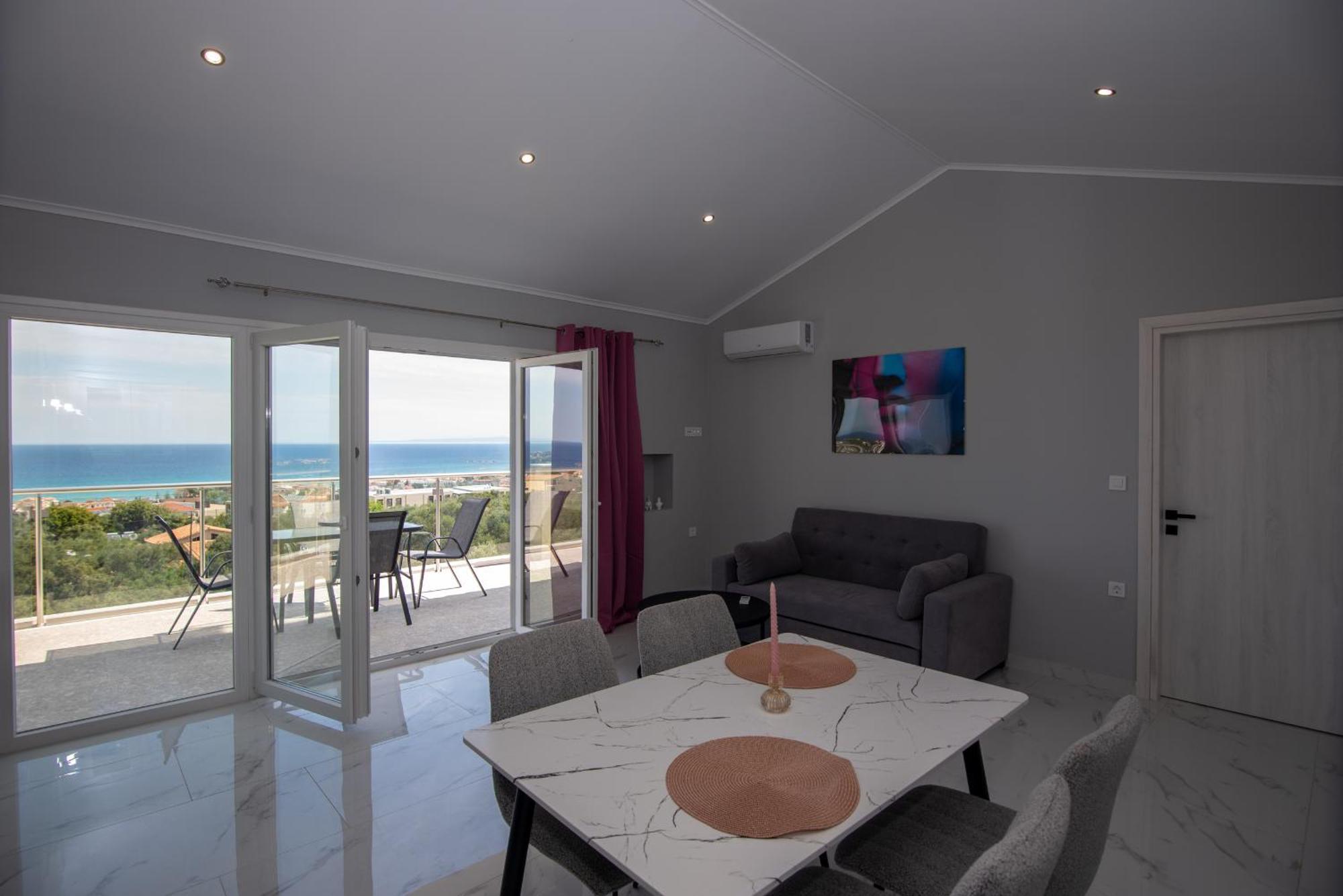 Gigi Star Luxury With Pool, Sea View Apartment