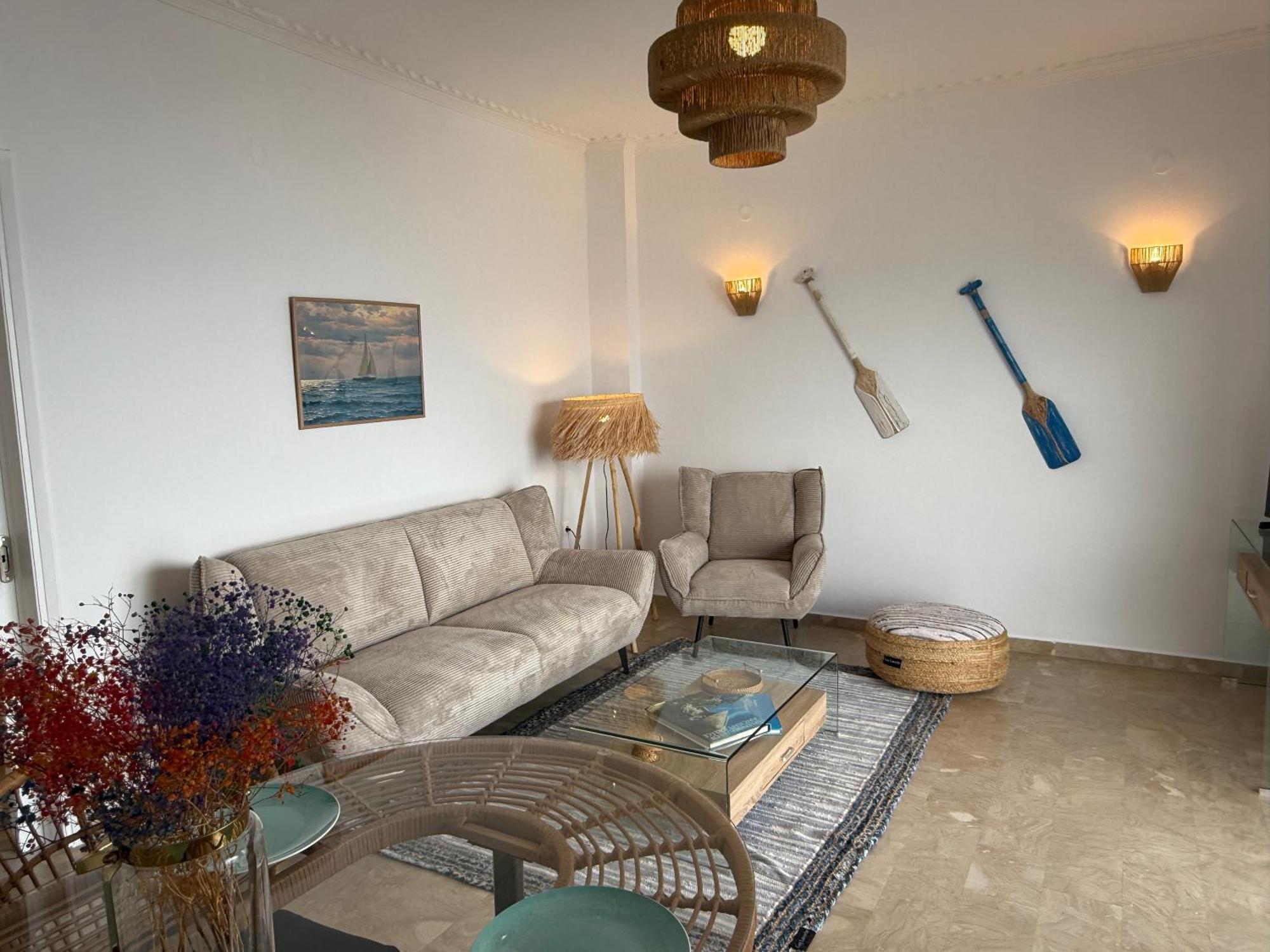 Fronte Mare - Sea Front Luxury With Private Patio Apartment Benitses (Corfu)