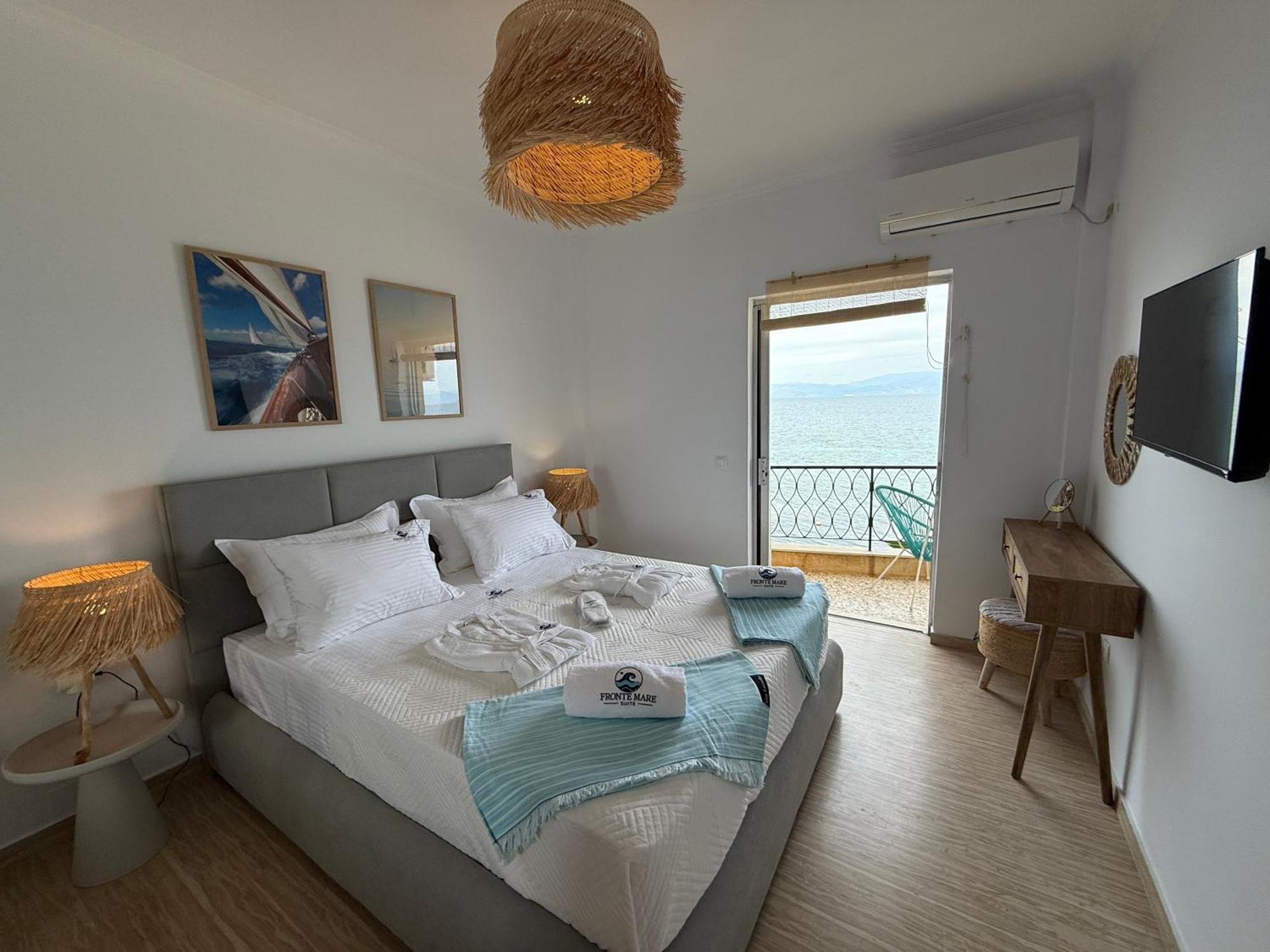 Fronte Mare - Sea Front Luxury With Private Patio *