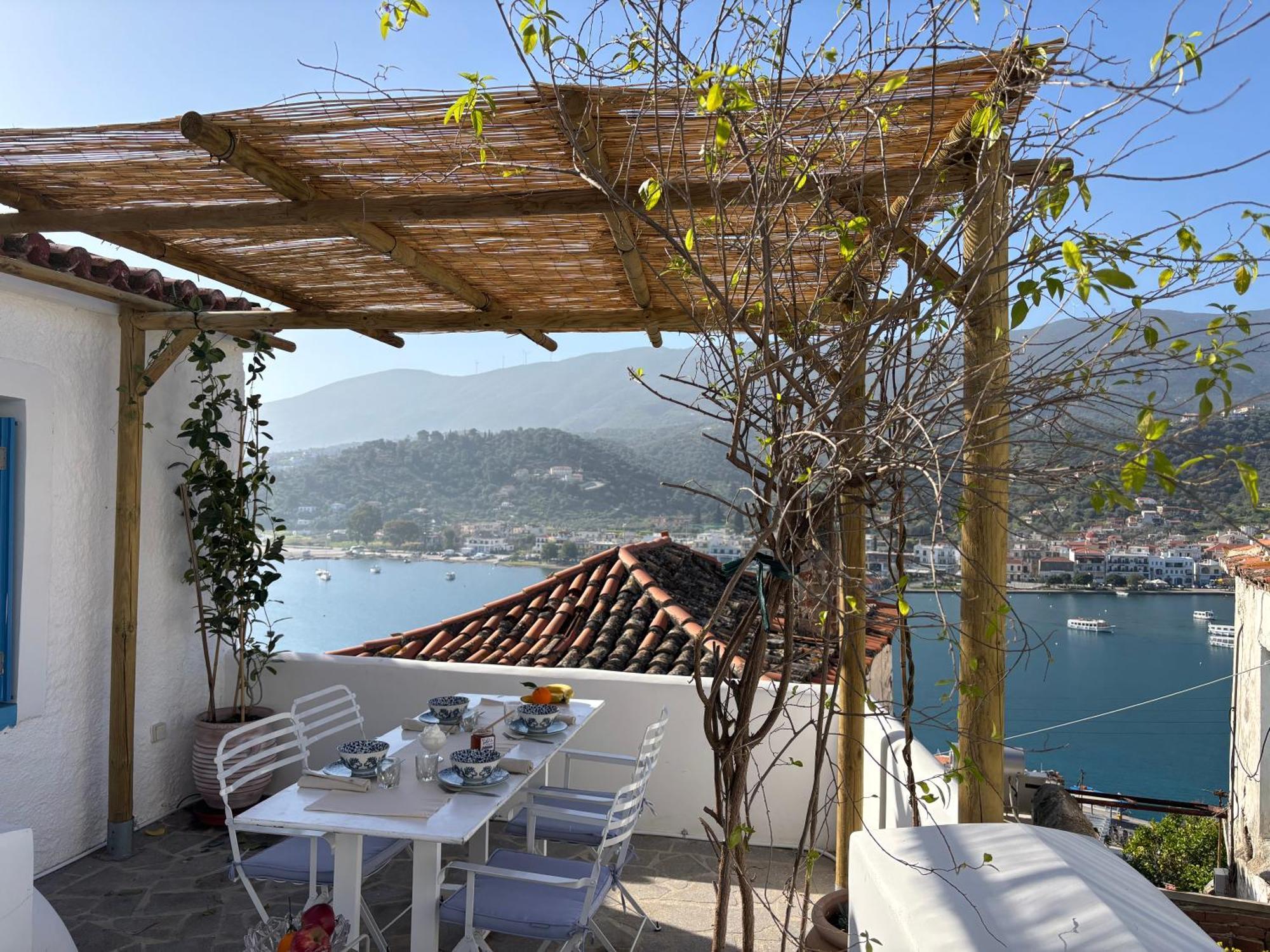 Apartment Mona Poros Town