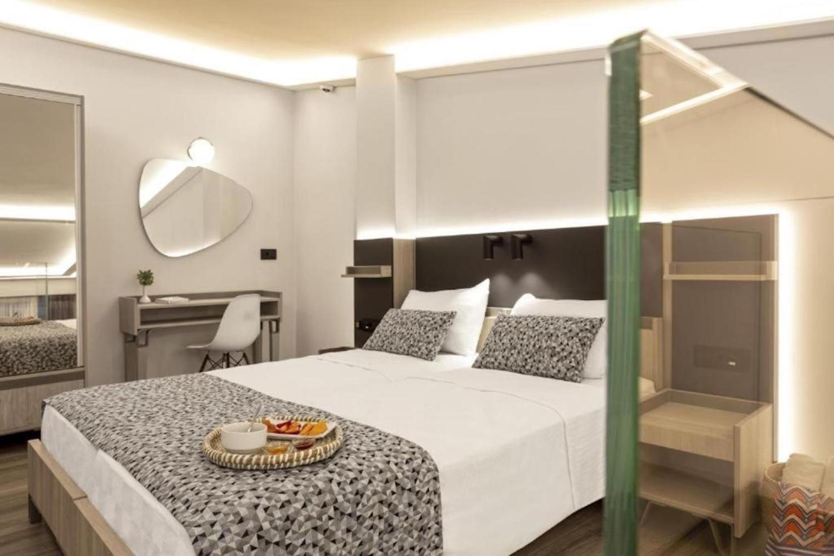 Pearl Seabreeze Aparthotel Rethymno (Crete)
