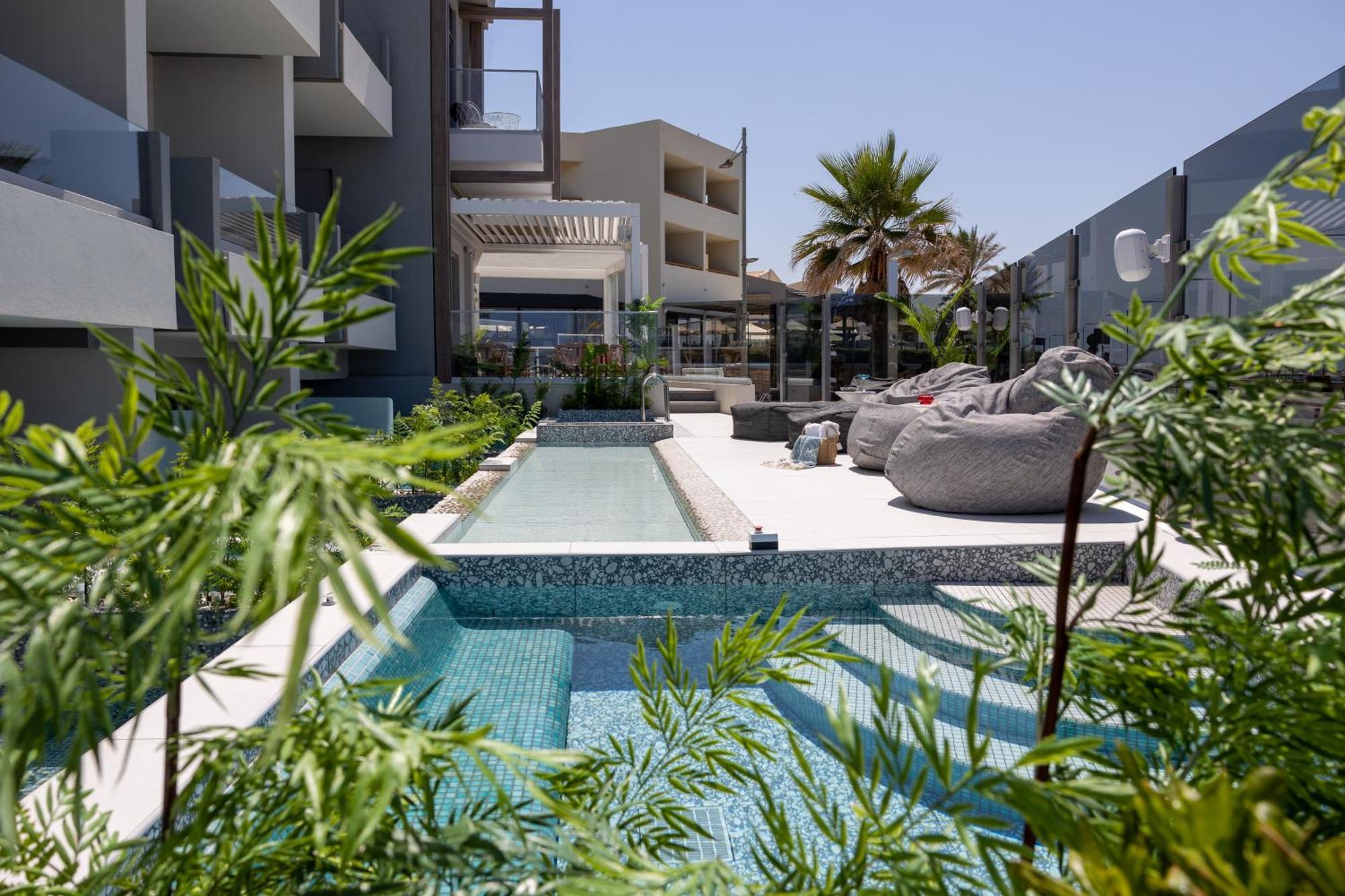 Pearl Seabreeze Aparthotel Rethymno (Crete)