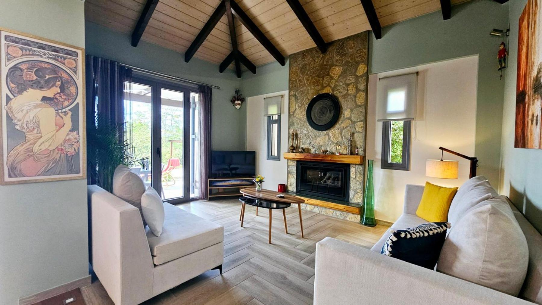 The Moon House Villa *