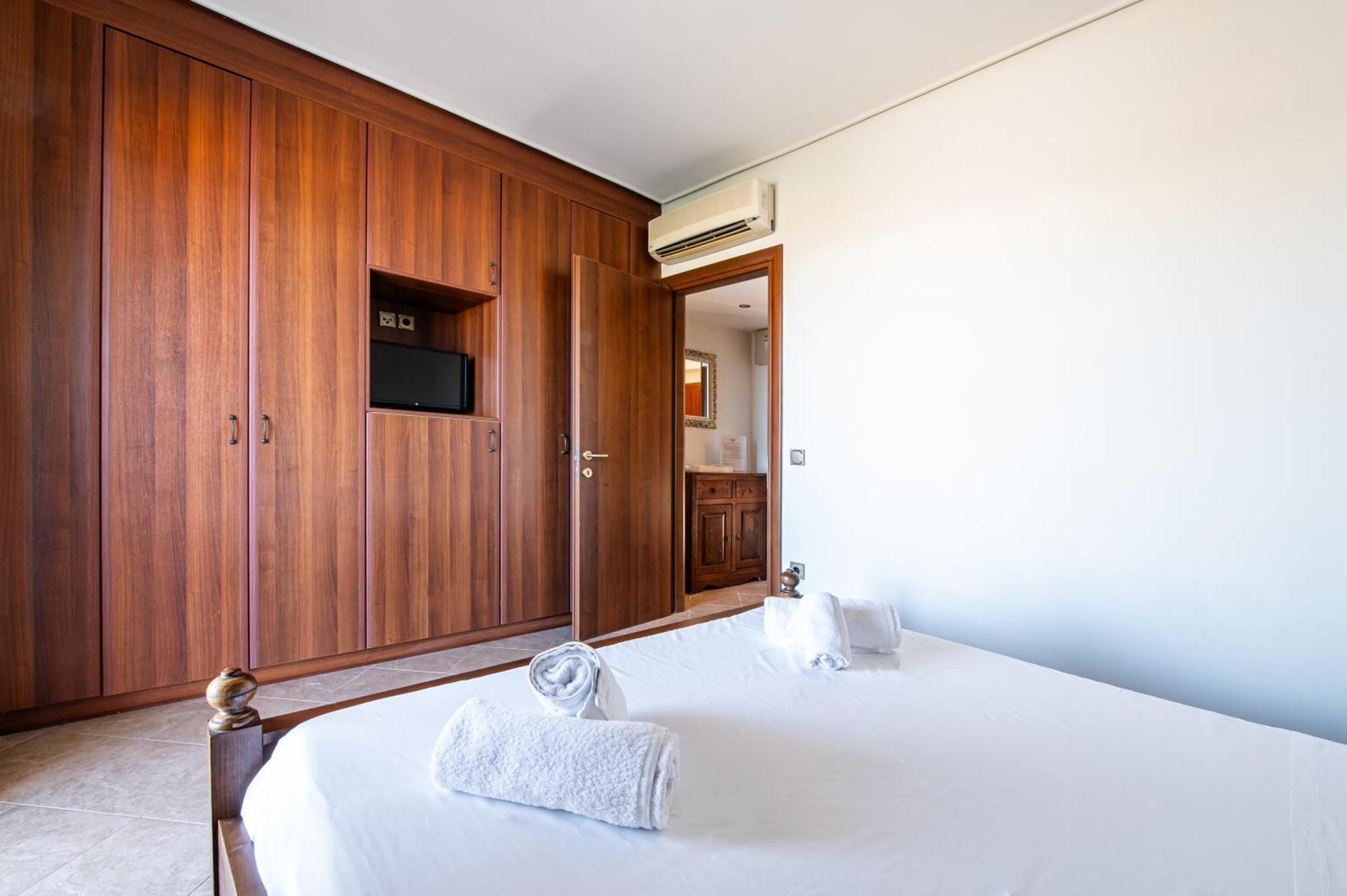 Kahlua Bay Apartment Hersonissos (Crete)