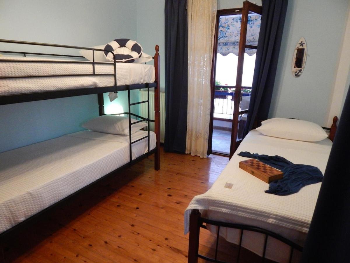 Greek House With Seaview,parking And Yard With Bbq Holiday home *