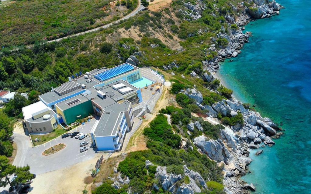 Greek House With Seaview,parking And Yard With Bbq Nea Skioni