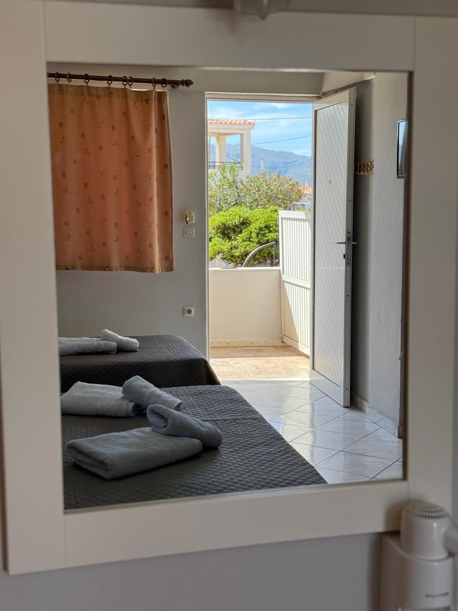 Guest house Vias *