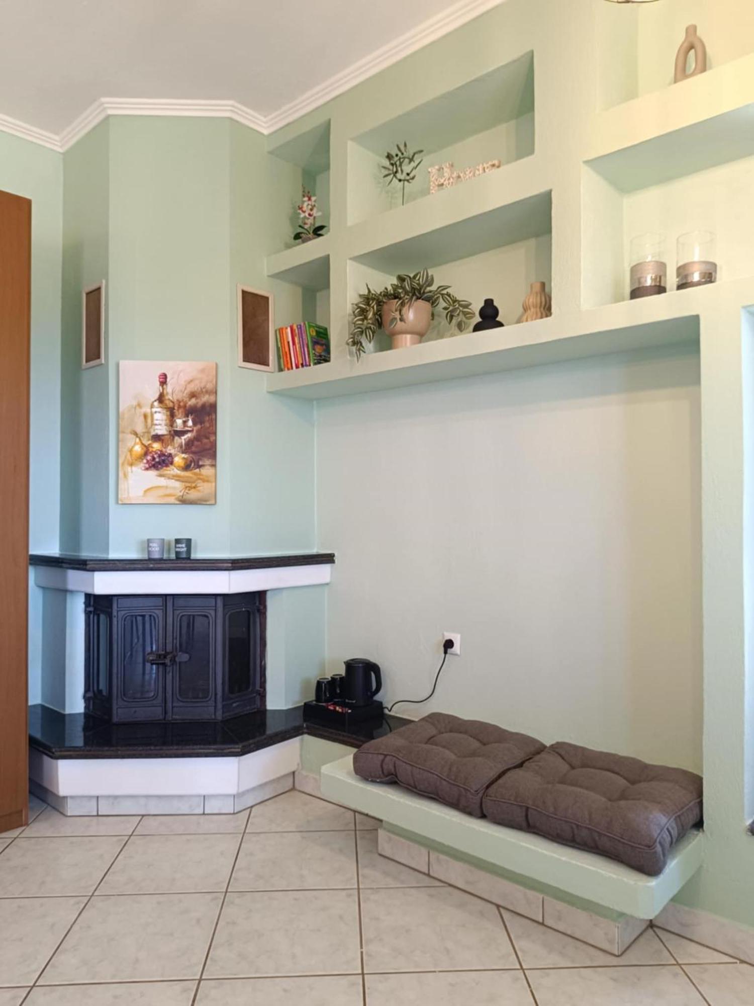 Apartment Melina 1 *