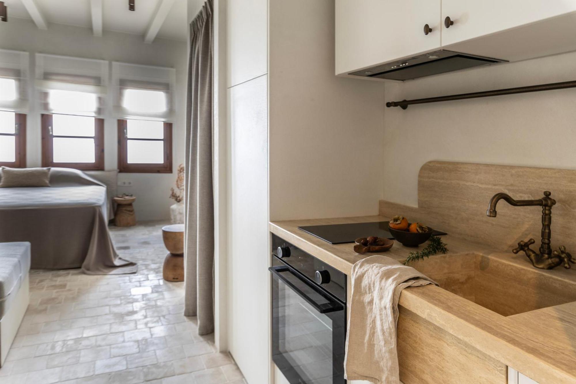 Om Living Pelion Apartment *