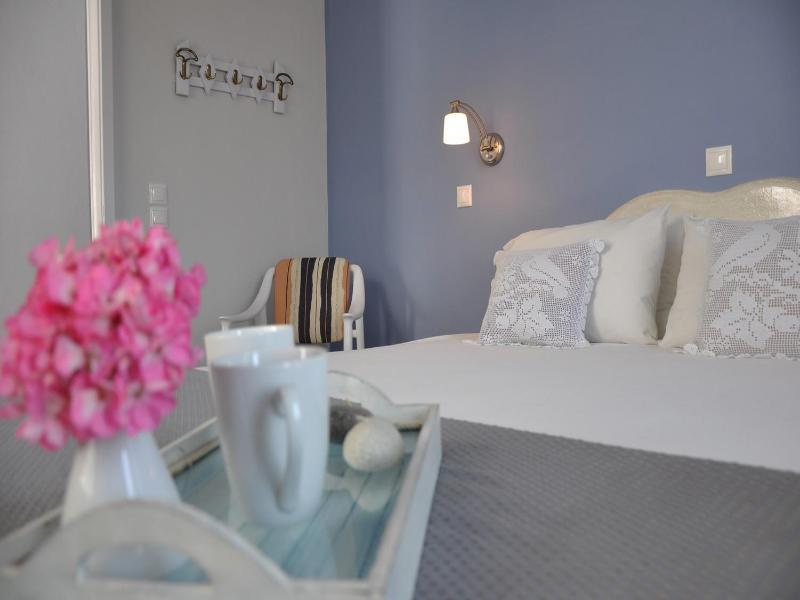Eleni House 3* Milos Island