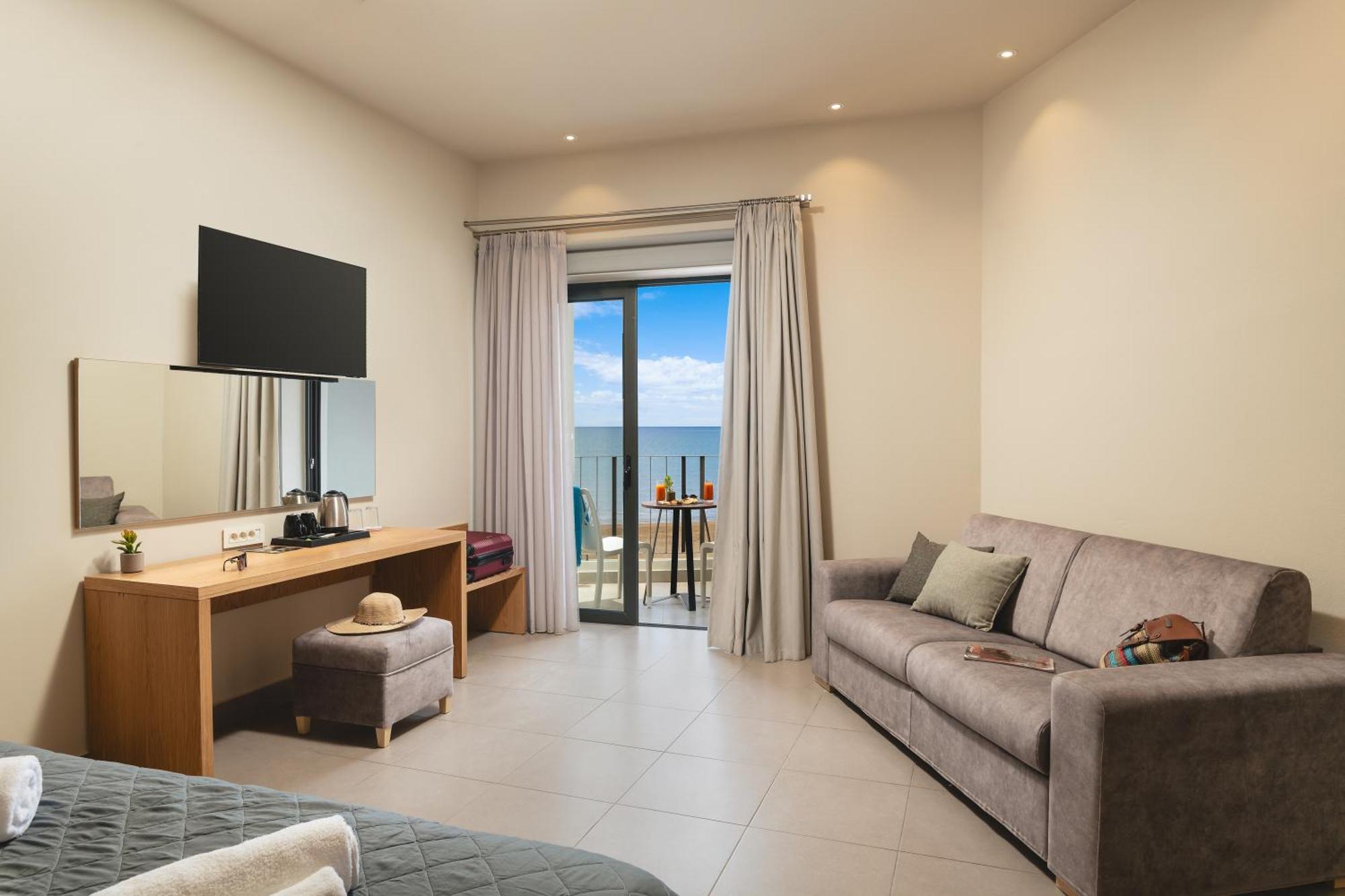 Elia 4* Agia Marina (Crete)