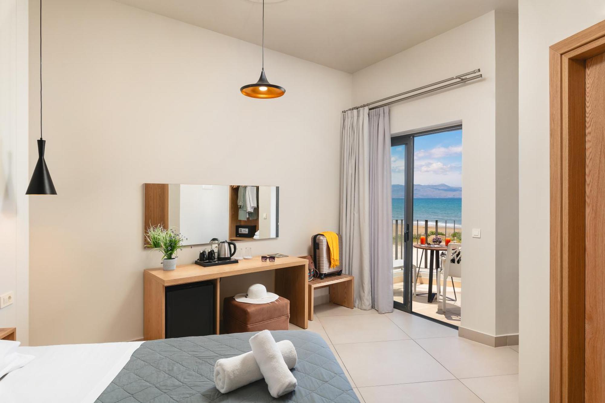 Elia Hotel 4*