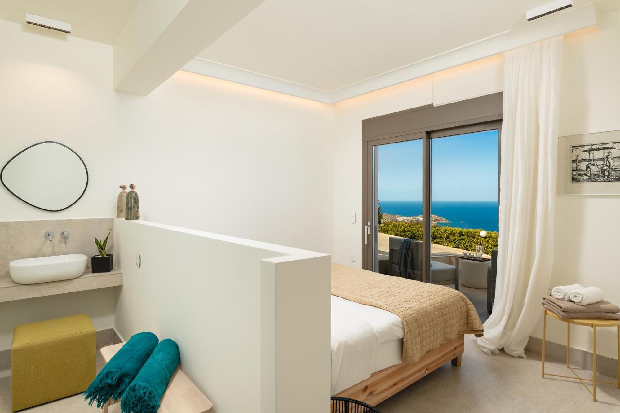 Minimalist Mediterranean Blue Key With Sea View & Infinity Heated Pool Villa *