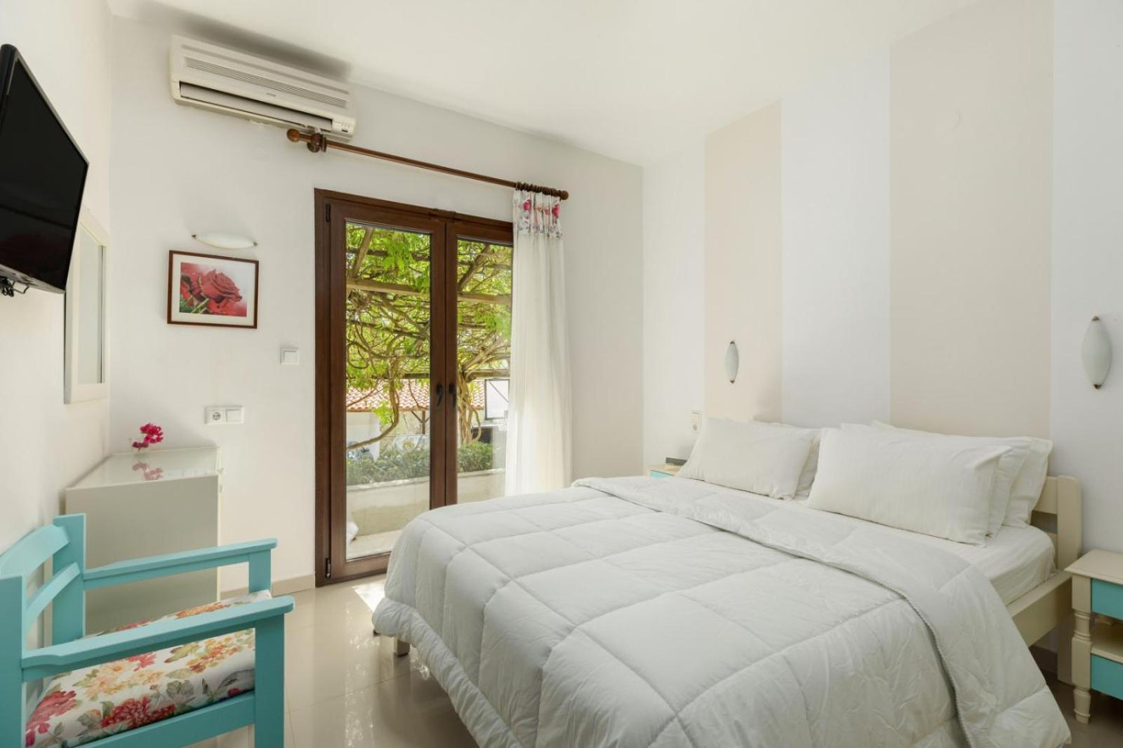 Theoxenia Guest house *