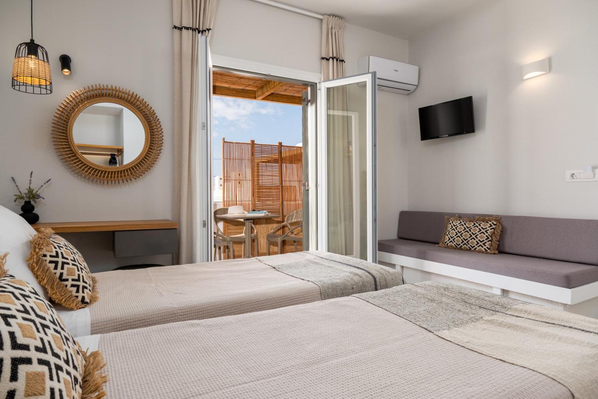 Sea & Sun Paros Hotel