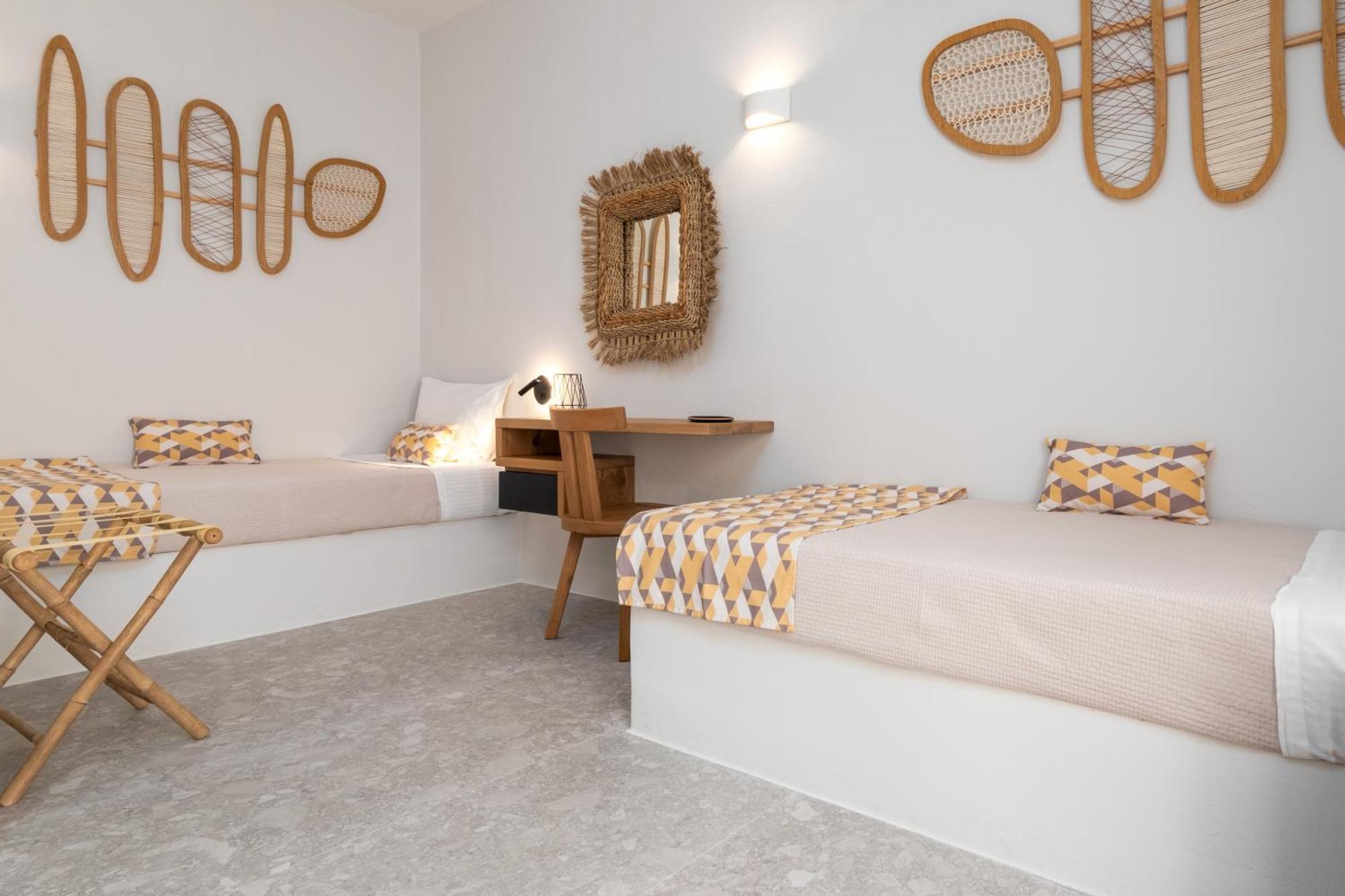 Sea & Sun Paros Hotel *