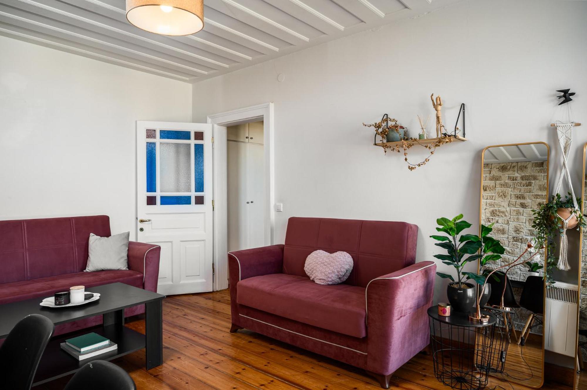 Laval Apartment