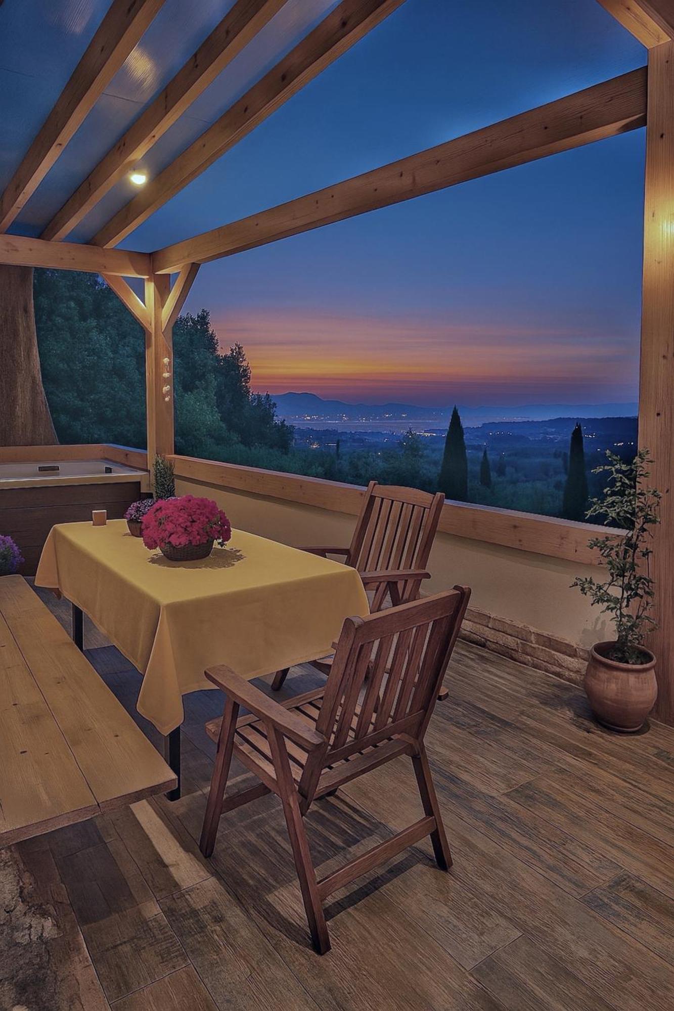 House With Private Mini Pool Jacuzzi & Holiday home Viros