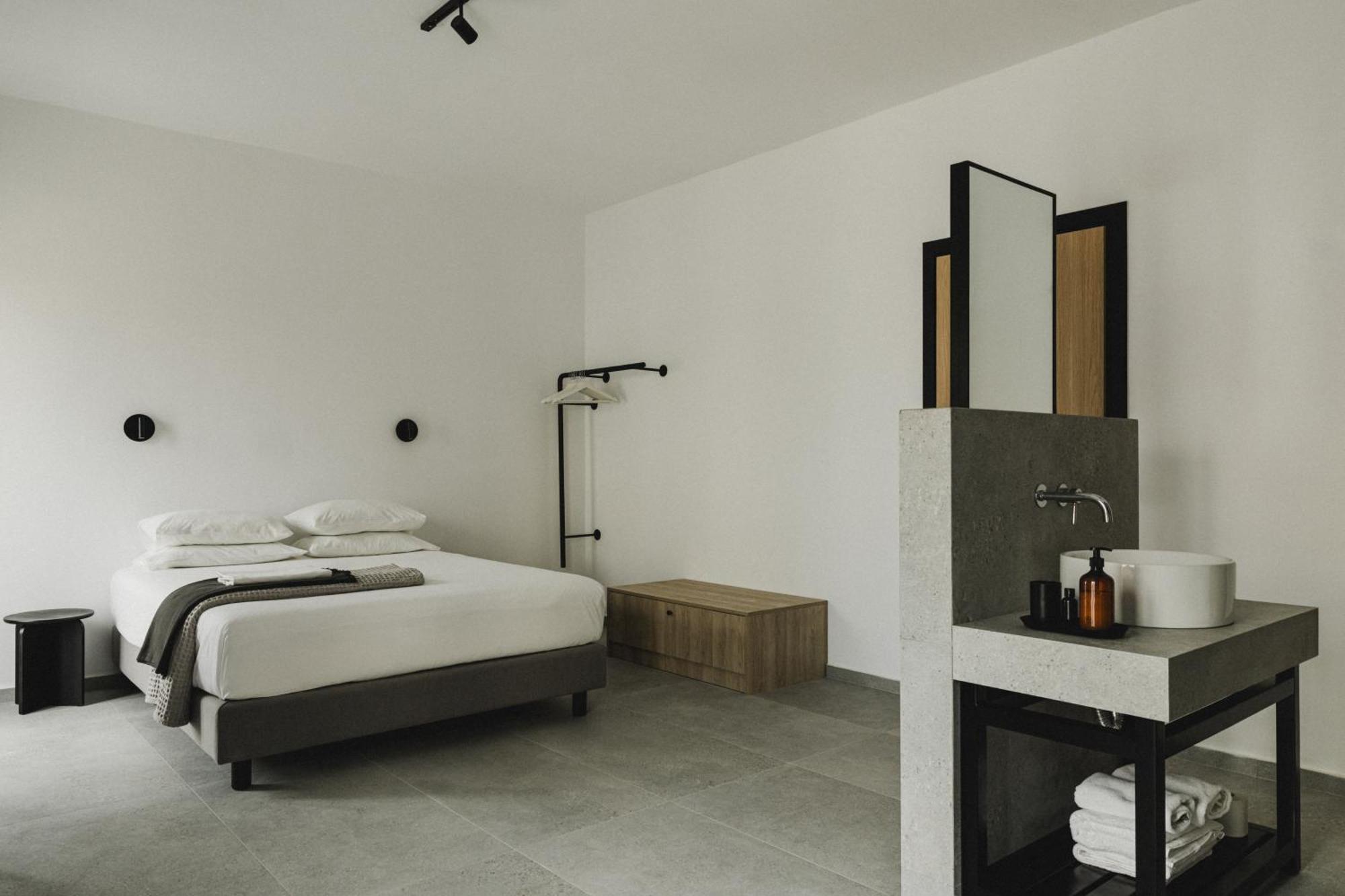 Chris&c Aparthotel Agia Galini (Crete)