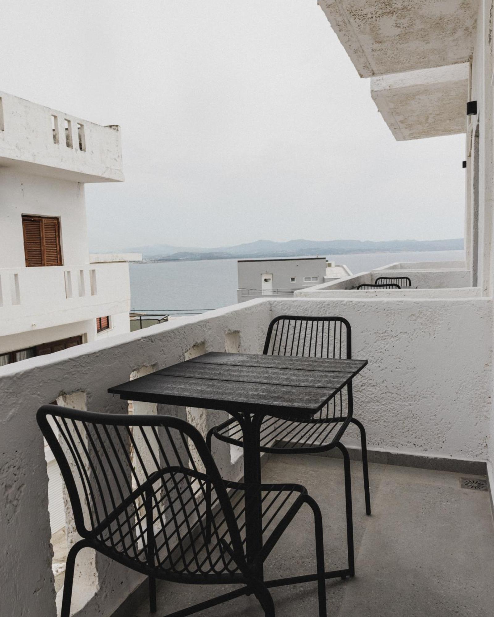 Chris&c Aparthotel *