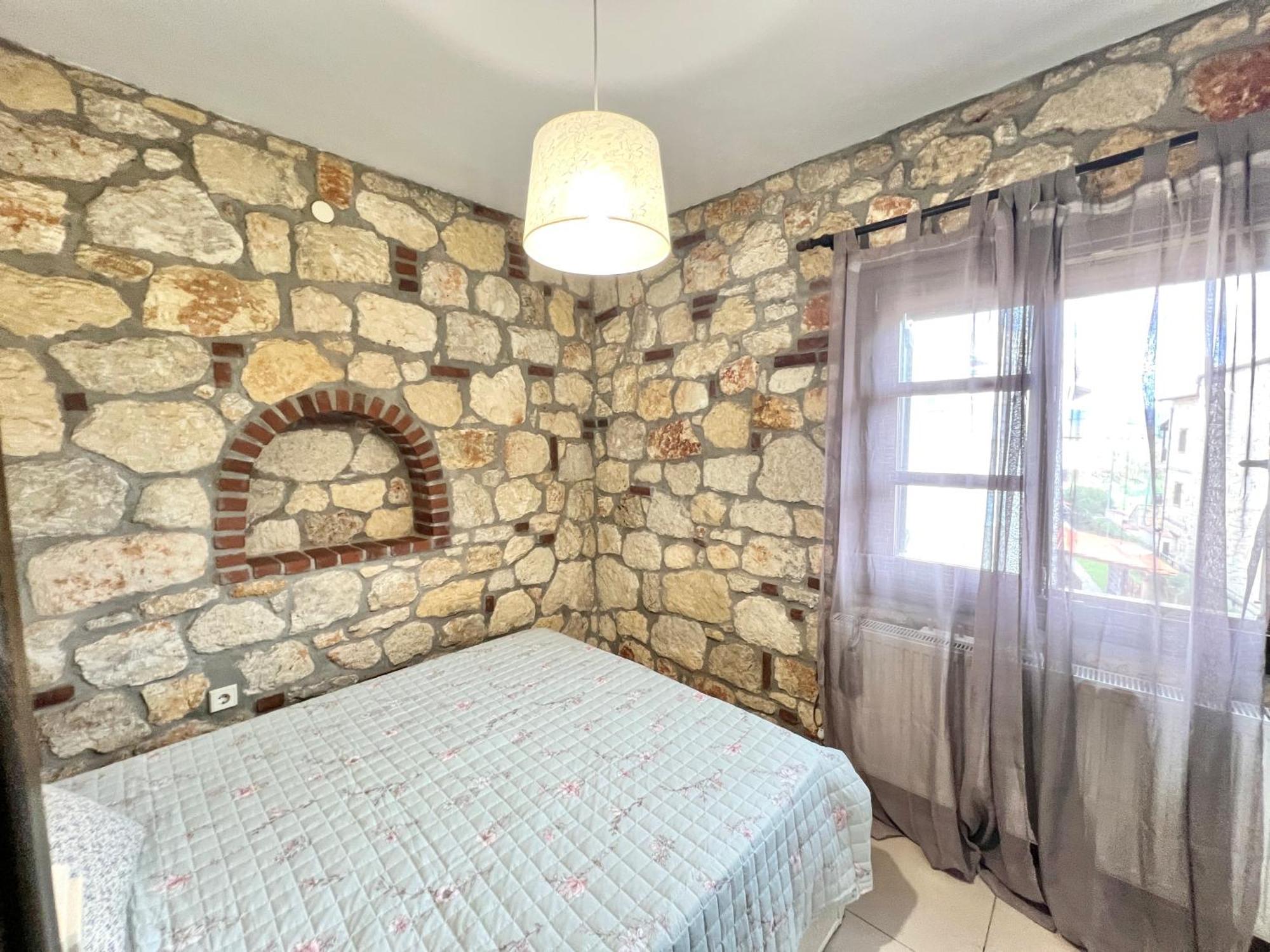 Boutique Stone House * Psakoudia
