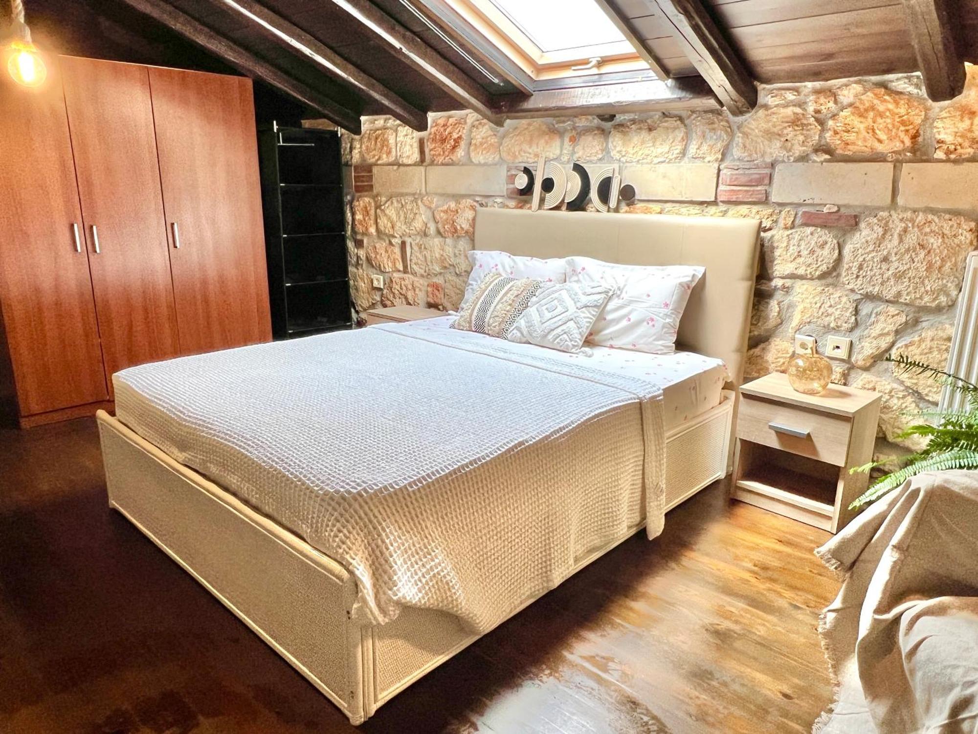 Boutique Stone House Country house *