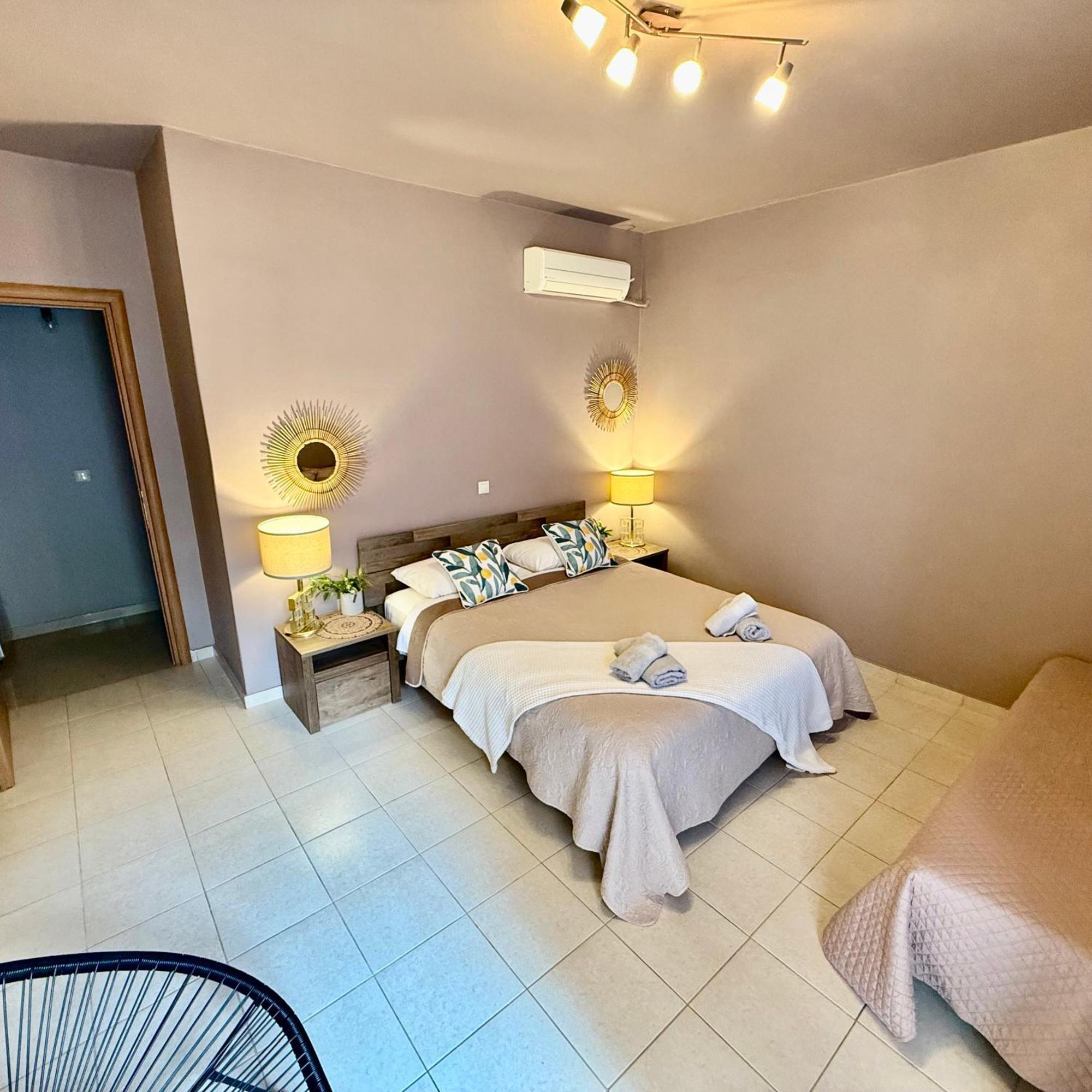 Thelfi Luxury In Attica - Close To Varkiza - Sea View Apartment Vari (Attica)