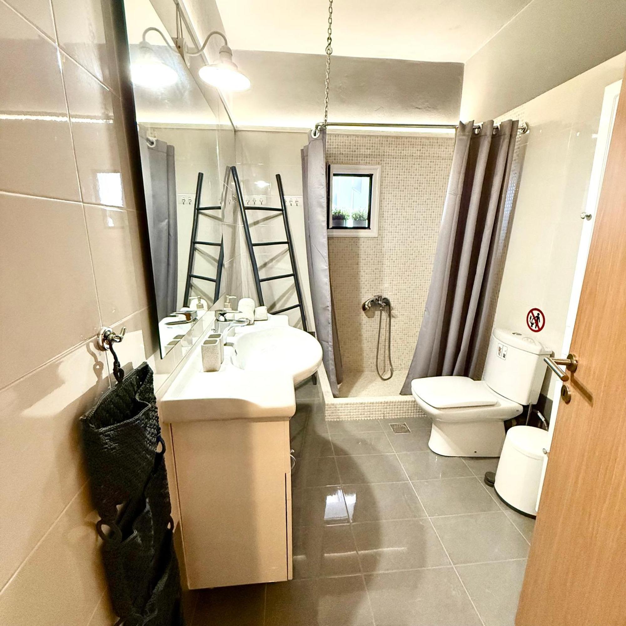 Thelfi Luxury In Attica - Close To Varkiza - Sea View Apartment
