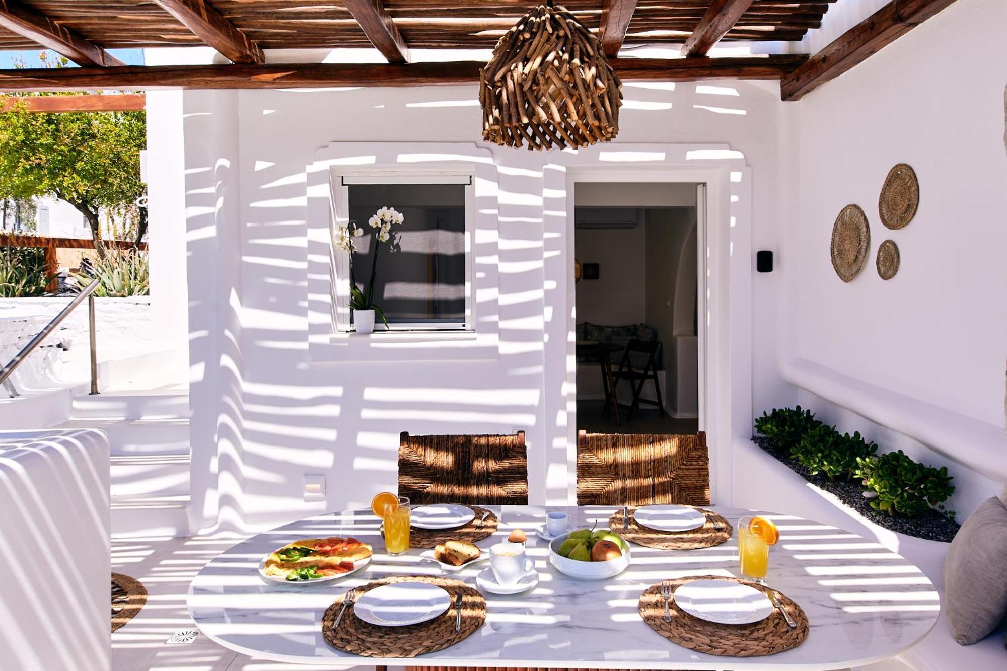 Dream On Plaka (Naxos)