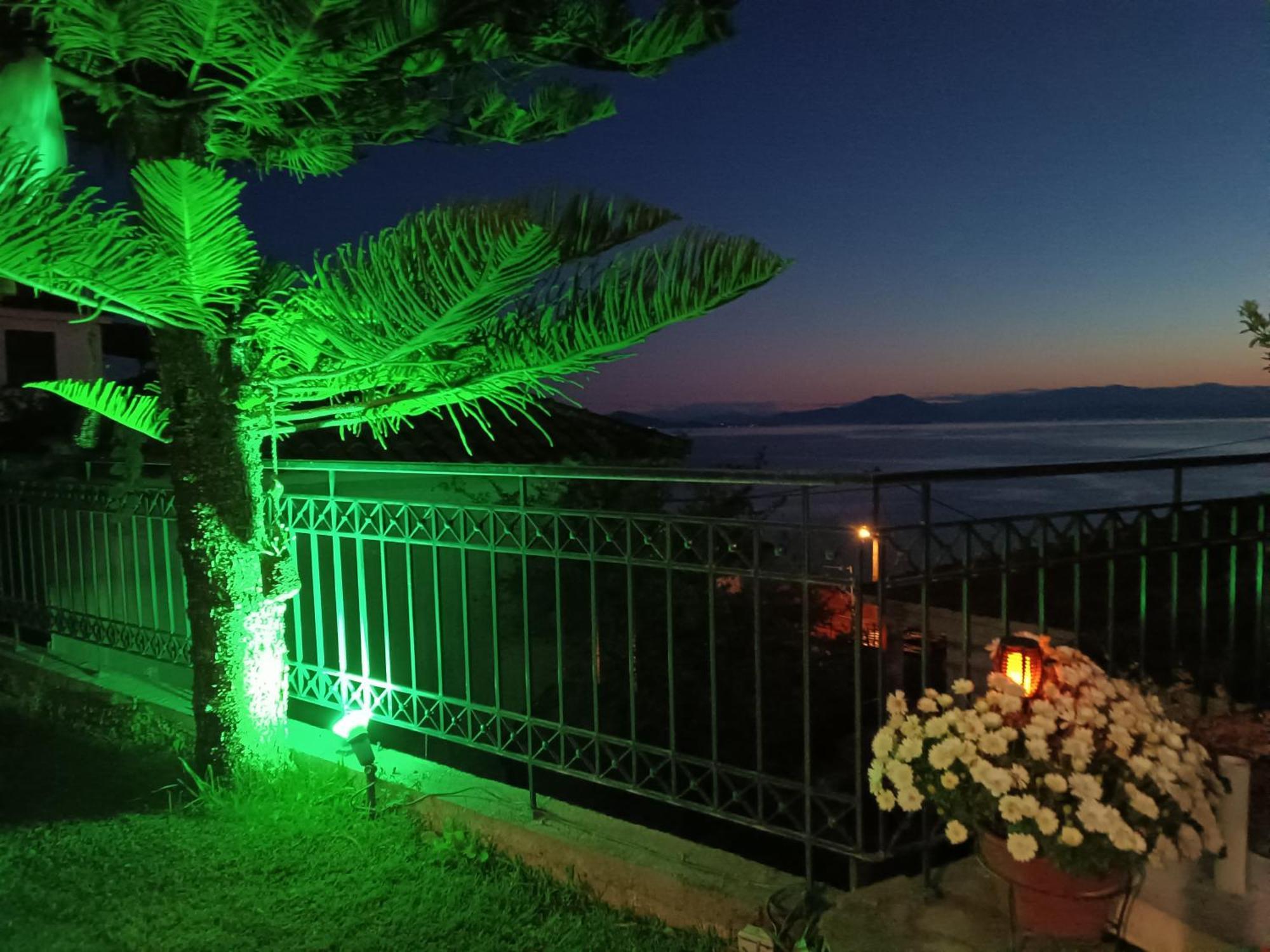 Holiday home Mesonisi με υπέροχη θέα στον παγασητικό!!